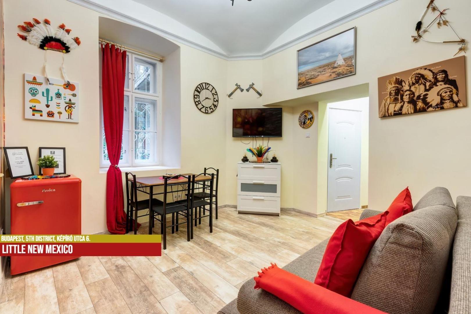 Little Americas Main Street Apartments Budapest Ngoại thất bức ảnh