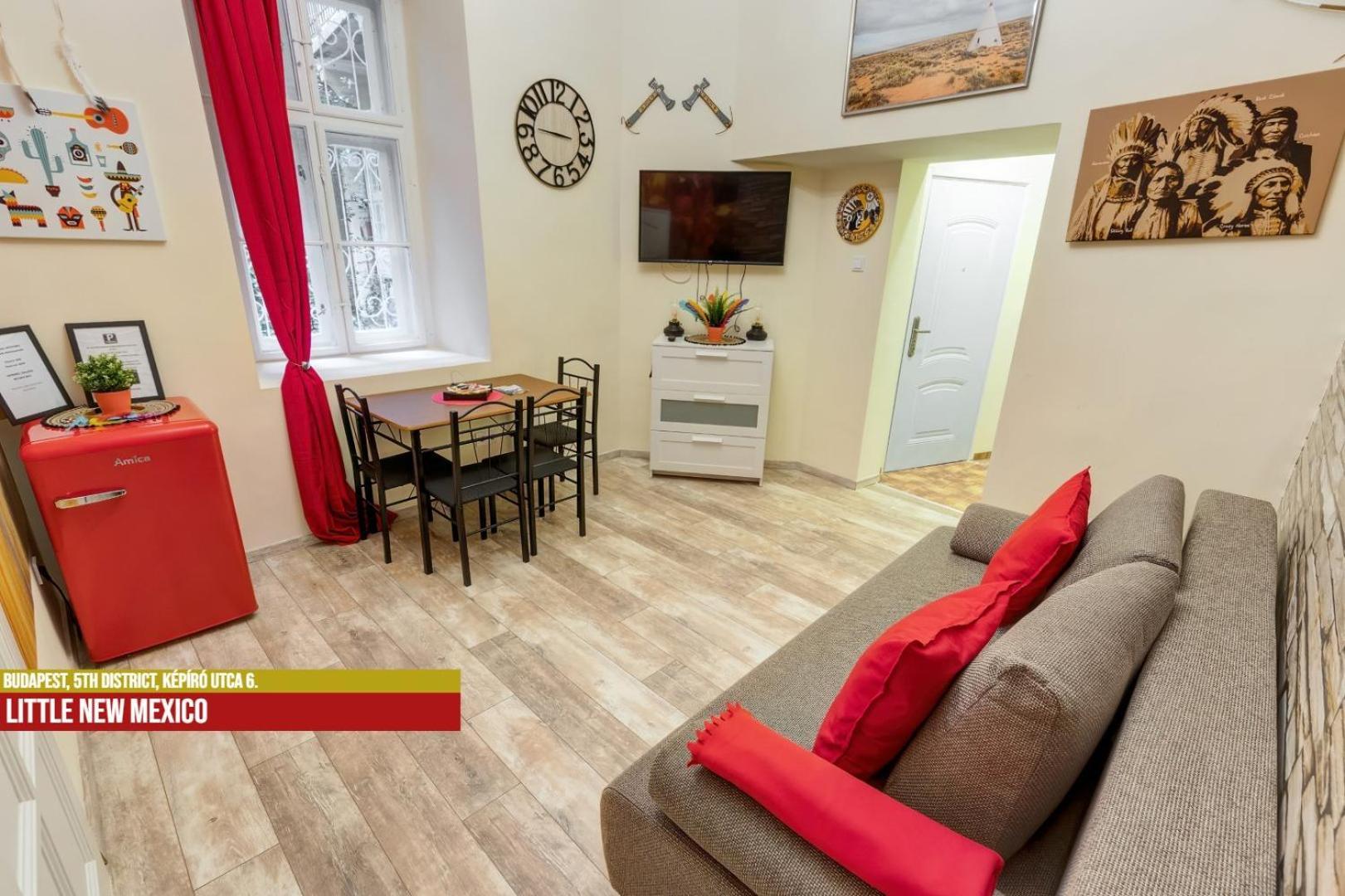 Little Americas Main Street Apartments Budapest Ngoại thất bức ảnh