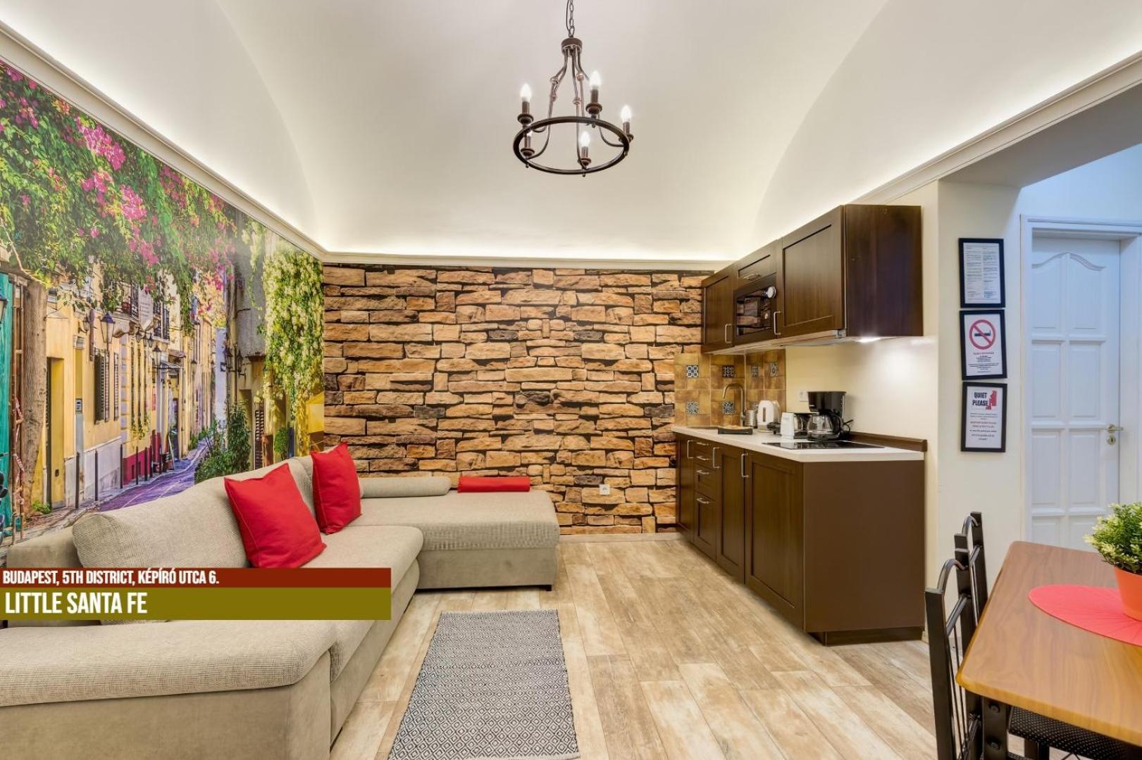 Little Americas Main Street Apartments Budapest Ngoại thất bức ảnh