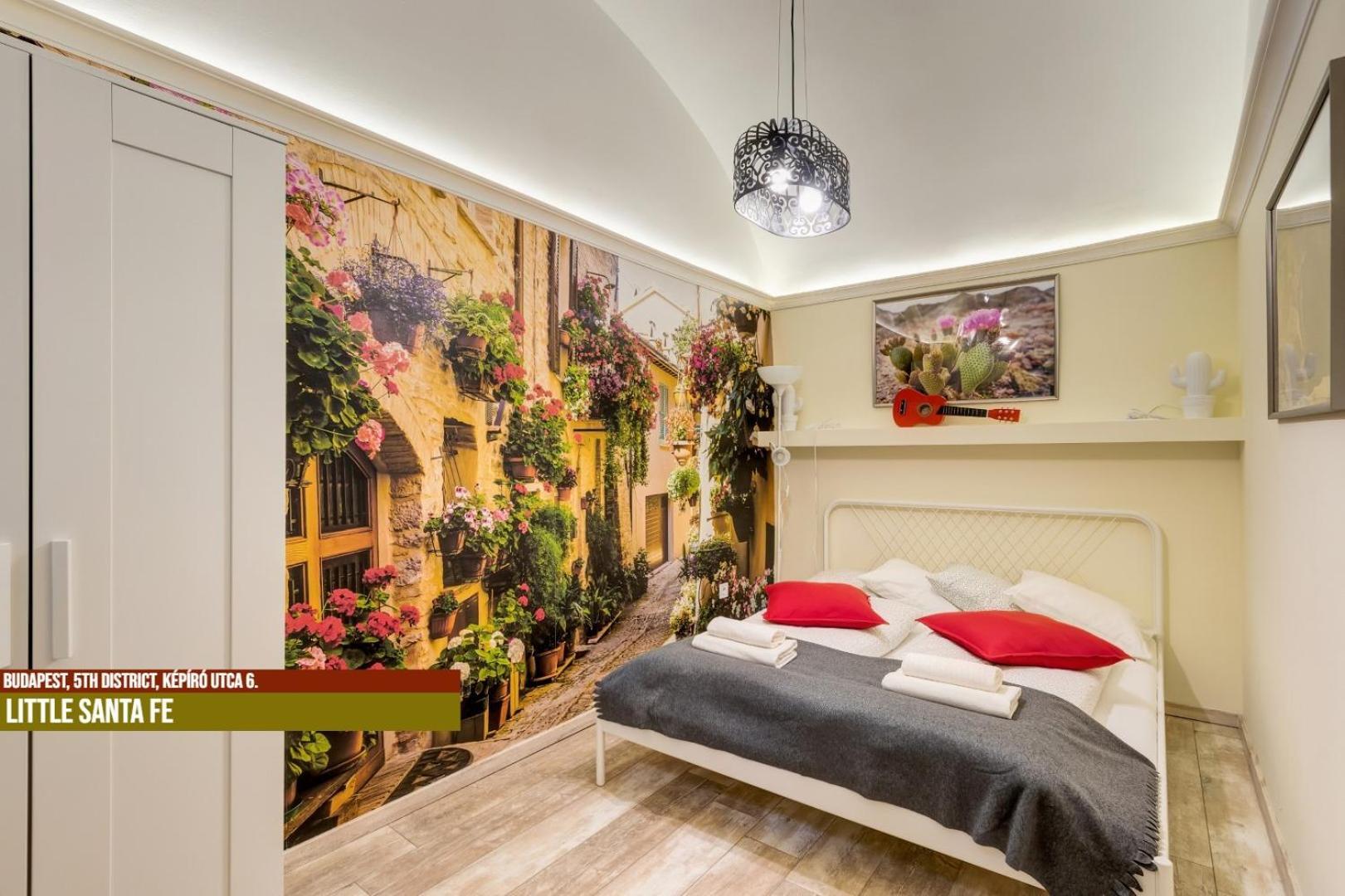 Little Americas Main Street Apartments Budapest Ngoại thất bức ảnh