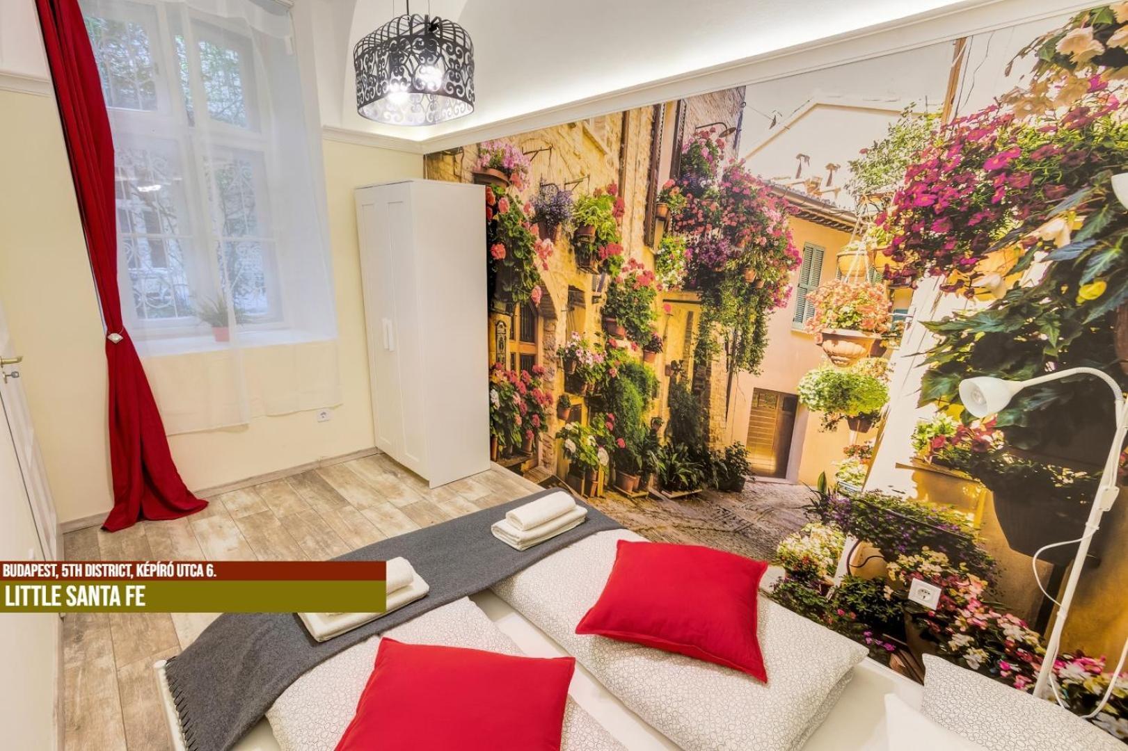 Little Americas Main Street Apartments Budapest Ngoại thất bức ảnh