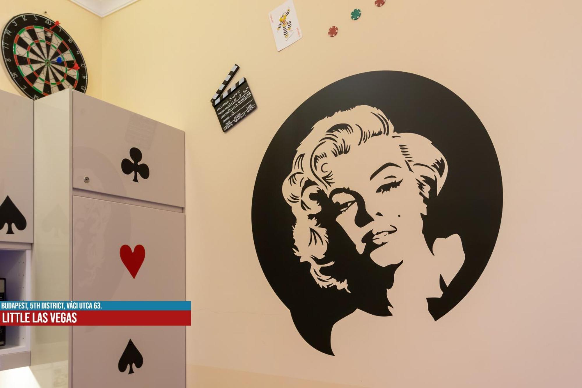 Little Americas Main Street Apartments Budapest Ngoại thất bức ảnh
