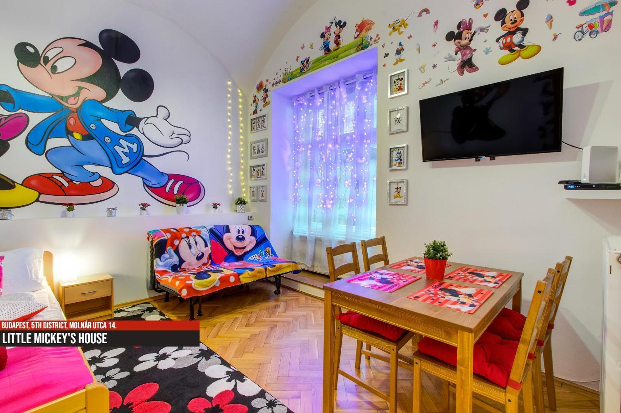 Little Americas Main Street Apartments Budapest Ngoại thất bức ảnh