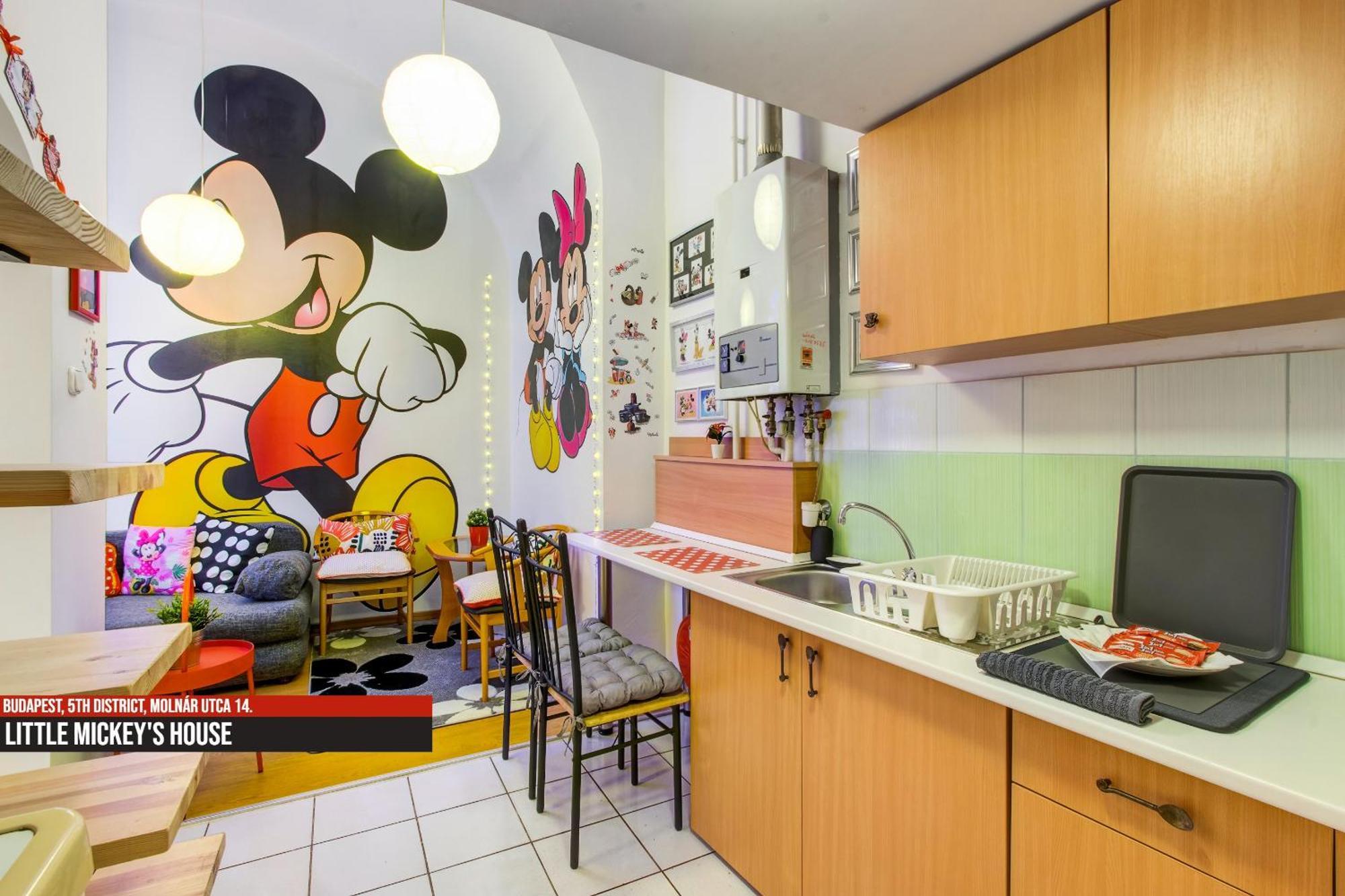 Little Americas Main Street Apartments Budapest Ngoại thất bức ảnh