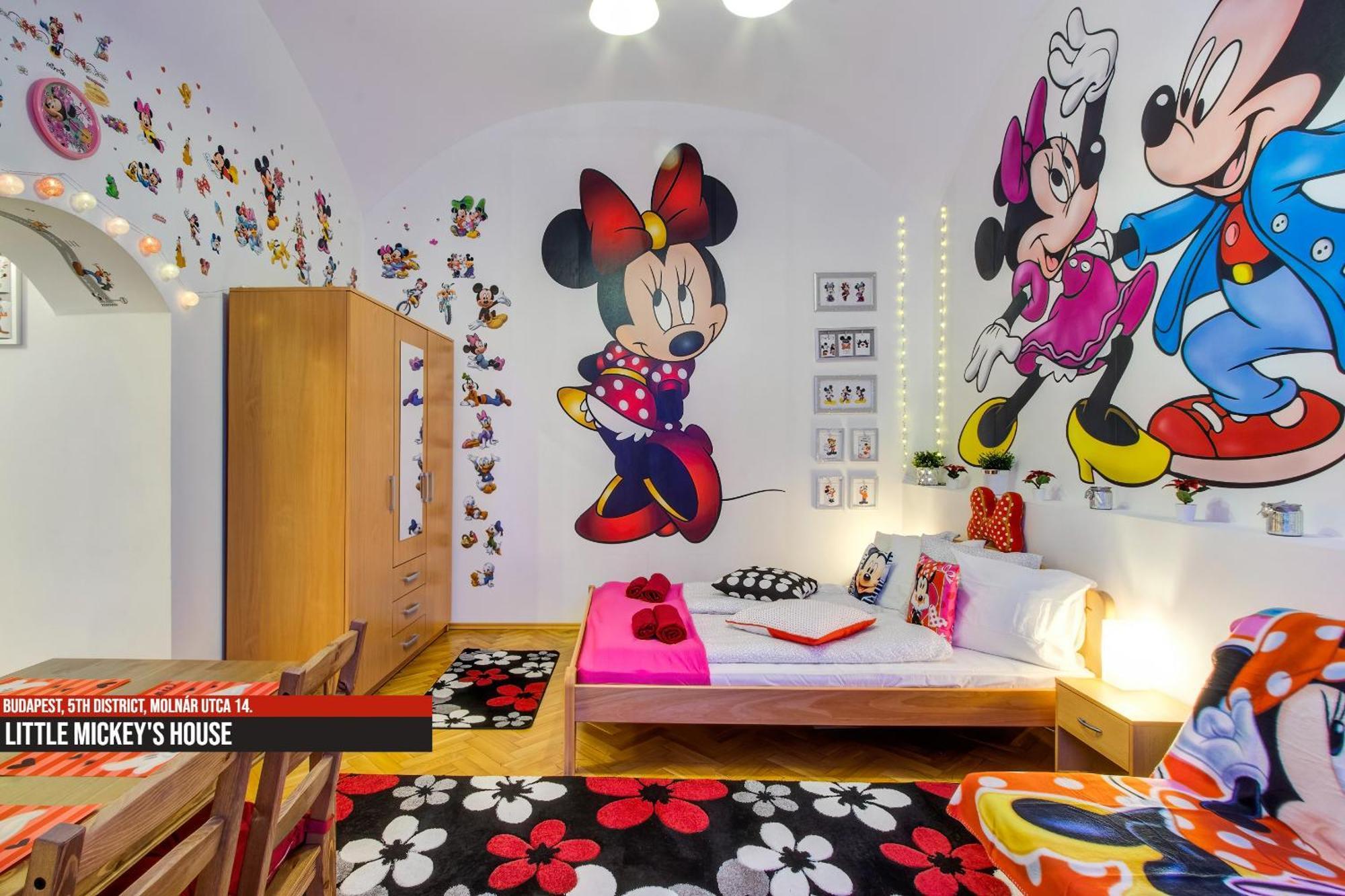 Little Americas Main Street Apartments Budapest Ngoại thất bức ảnh