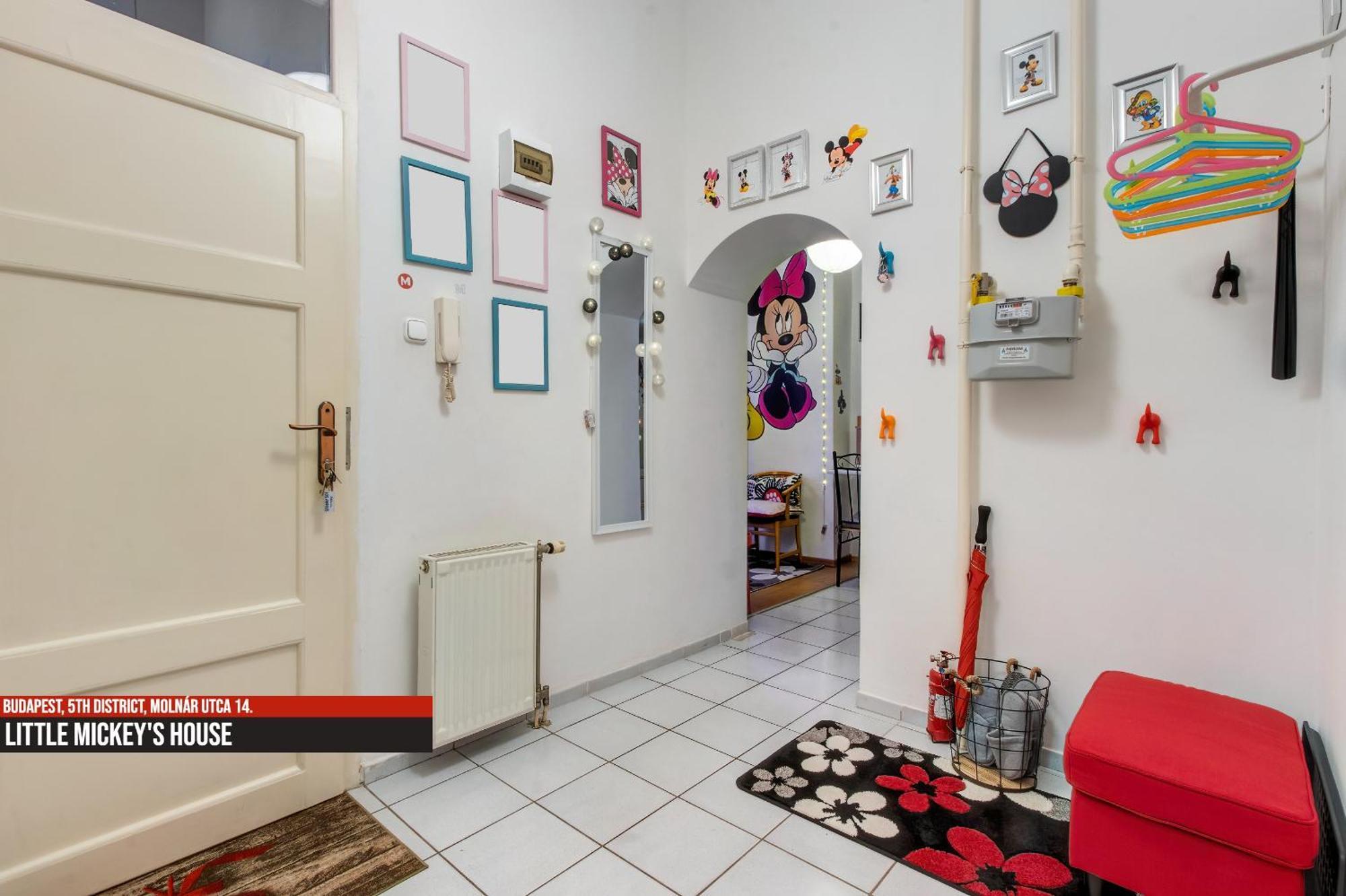 Little Americas Main Street Apartments Budapest Ngoại thất bức ảnh
