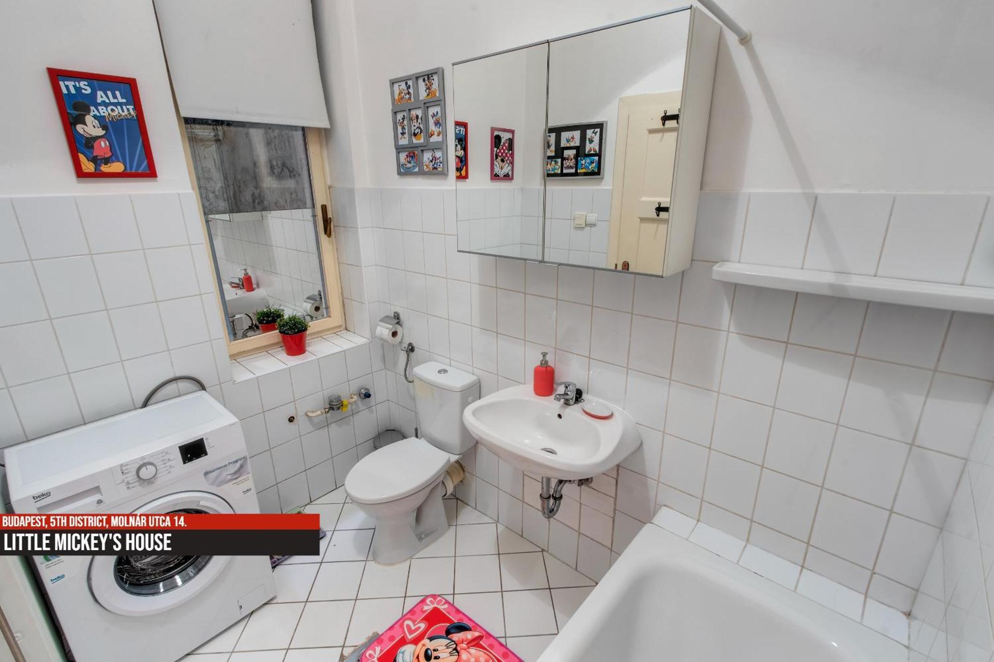 Little Americas Main Street Apartments Budapest Ngoại thất bức ảnh
