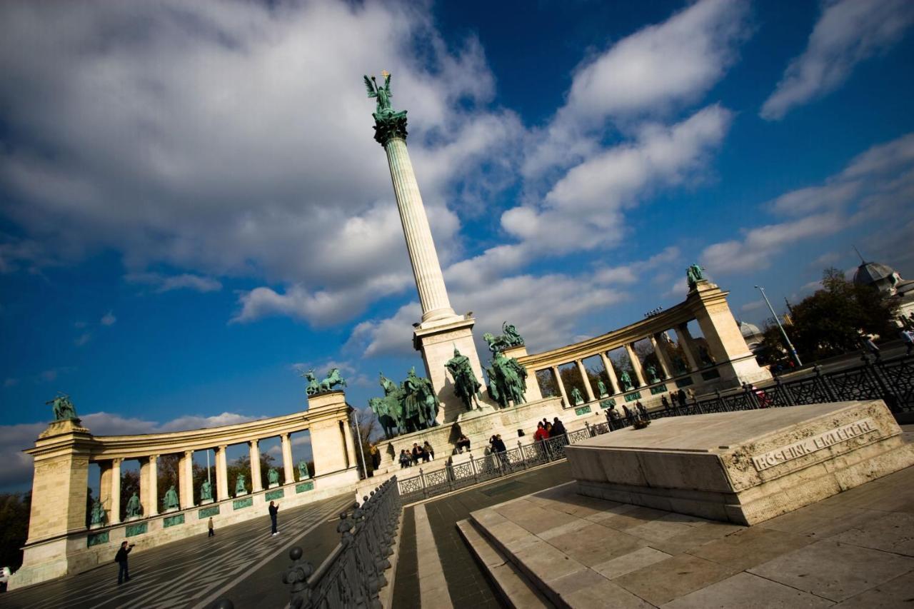 Little Americas Main Street Apartments Budapest Ngoại thất bức ảnh