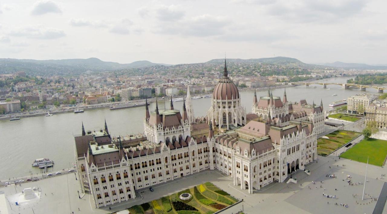 Little Americas Main Street Apartments Budapest Ngoại thất bức ảnh